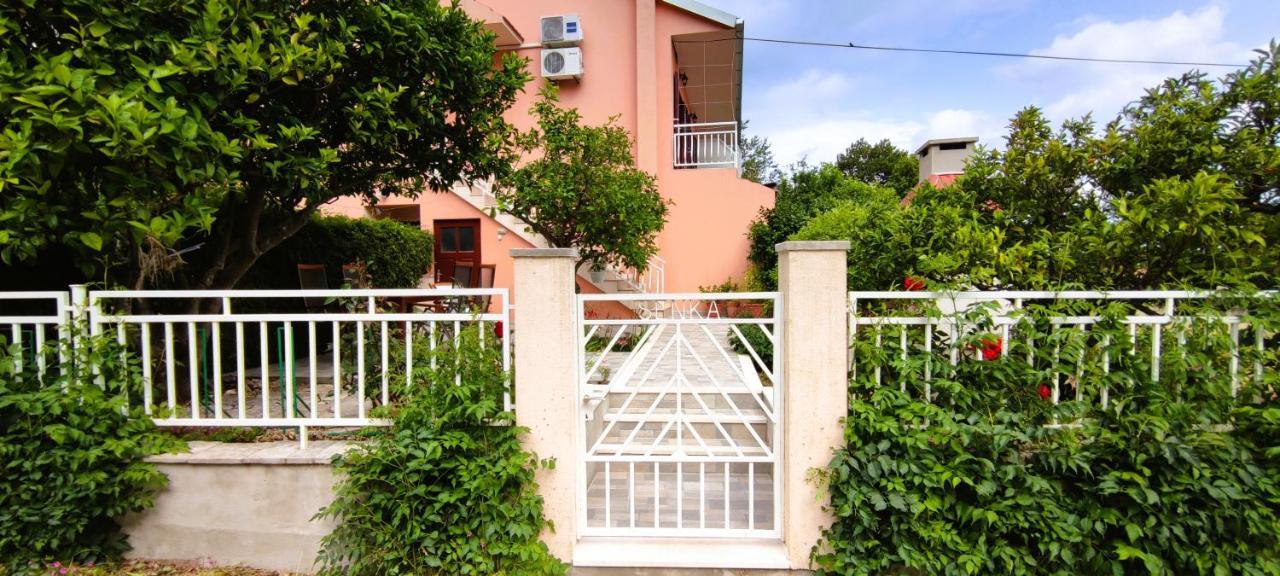 Apartments Senka Вигань Экстерьер фото