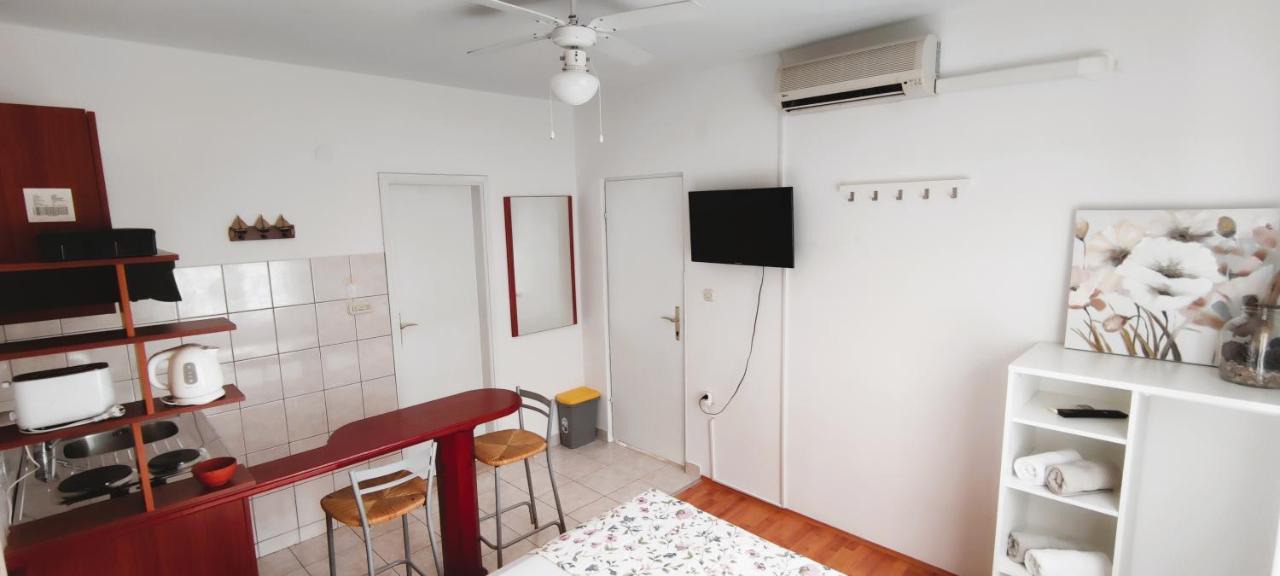 Apartments Senka Вигань Экстерьер фото